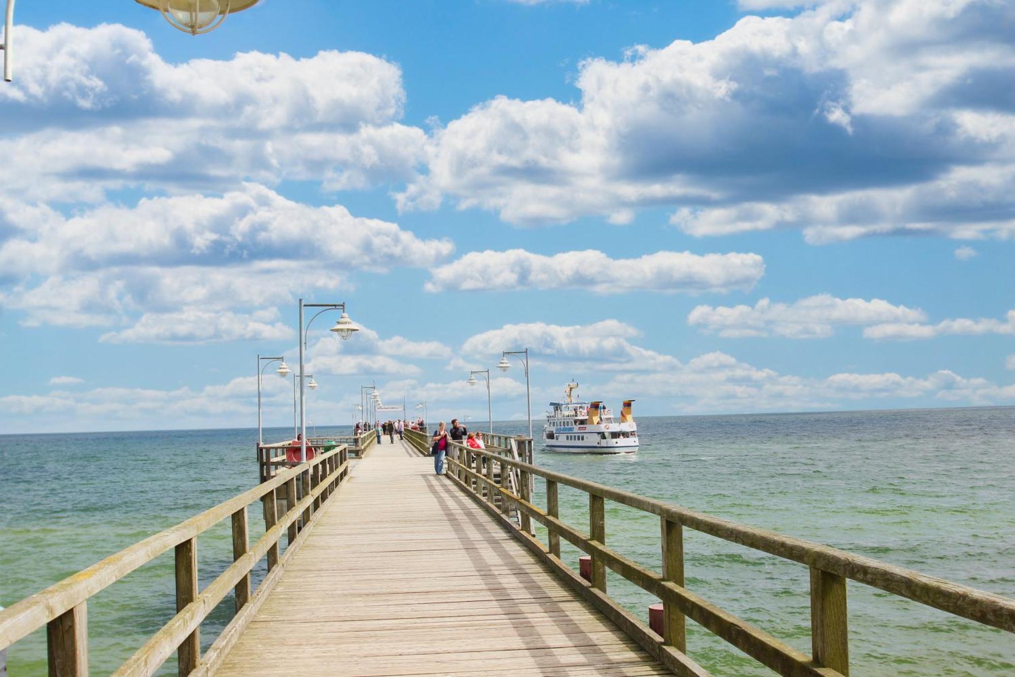 Terrasse, Gratis Nutzung Vom Ahoi Erlebnisbad Und Sauna In Sellin - Meeresblick Fewo 32 Гьорен Екстериор снимка